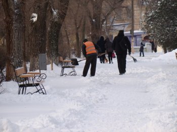 В Белгороде-Днестровском штраф за неубранный снег от 340 до 1700 грн