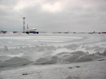 В самолет, перевозивший ФК «Черноморец» в Турцию, ударила молния