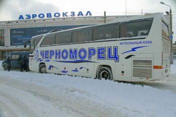 В самолет, перевозивший ФК «Черноморец» в Турцию, ударила молния