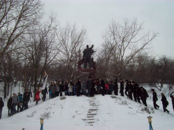 Память о подвиге Александра Маринеско