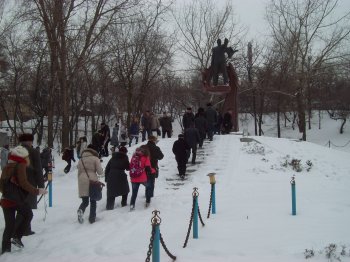 Память о подвиге Александра Маринеско