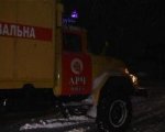 Спасатели в круглосуточном режиме изымают транспорт из снежных заносов