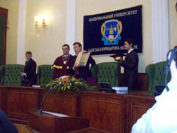 Министр МВД стал почетным доктором одесского вуза