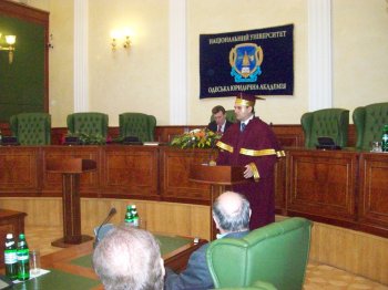Министр МВД стал почетным доктором одесского вуза