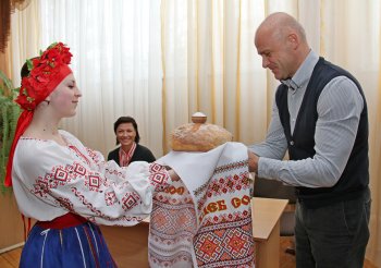 В Суворовском районе праздник: после ремонта открылся Детско-юношеский клуб