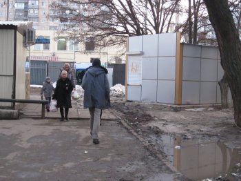 Вопрос Костусеву: Когда закончится будочный беспредел? (фото)