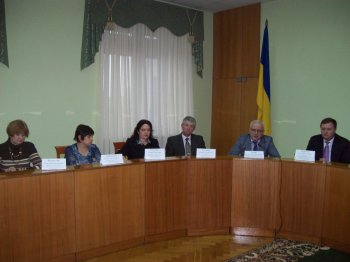 Одесские аптекари хотят зарплату «по-белому» и побольше