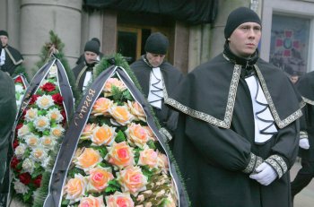 В воскресенье пройдут похороны авиадиспетчера Дмитрия Песни