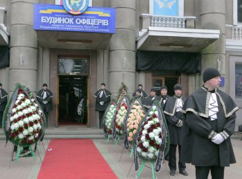 В воскресенье пройдут похороны авиадиспетчера Дмитрия Песни