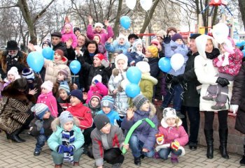 Людмила Варавва устроила праздник для детей