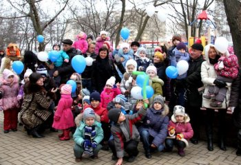 Людмила Варавва устроила праздник для детей