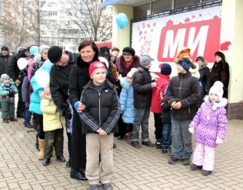 Людмила Варавва устроила праздник для детей