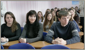 Одесские студенты учатся искусству ведения дискуссии