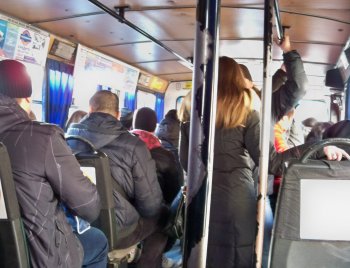 Одесские водители сплошь и рядом нарушают запрет на использование мобильных телефонов за рулем