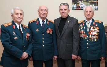 Евгений Гофман: «Мы обязаны благодарить ветеранов за мирное небо над головой»