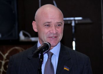 Геннадий Труханов поддерживает добрые традиции