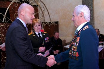 Геннадий Труханов поддерживает добрые традиции