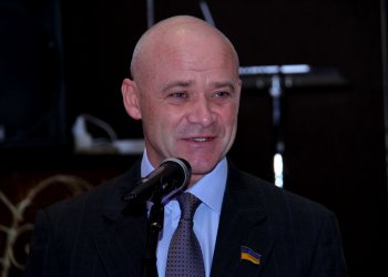 Геннадий Труханов поддерживает добрые традиции