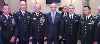 Геннадий Труханов поддерживает добрые традиции