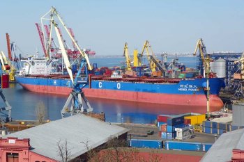 В Ильичевский морской торговый порт зашел китайский балкер HEBEI POWER