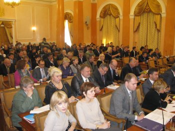 Геннадий Труханов требует от мэра навести порядок с беспорядочной установкой торговых будок