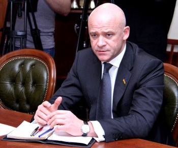 Геннадий Труханов: Накануне курортного сезона надо срочно решить проблему канализационного коллектора в Суворовском районе