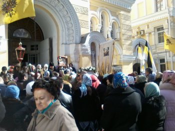 В Одессе прошел многотысячный Крестный ход, приуроченный к 400-летию Дома Романовых
