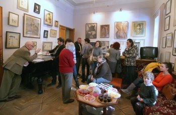 Сегодня одесситам показывали «Обнаженную натуру» (фото)