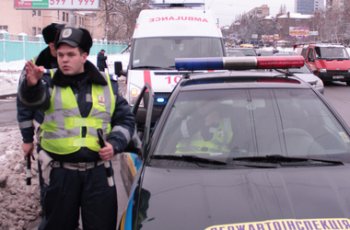 ГАИ будет строго следить за тем, как пропускают машины со спецсигналами