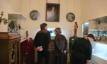 В Одессе на улице Польской поселились куклы (фото)