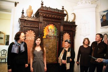 В Одессе на улице Польской поселились куклы (фото)