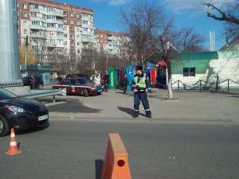Срочно! В Одессе провал дороги на Люстдорфской, угол Левитана