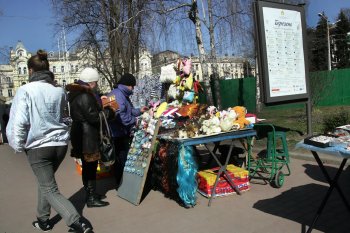 Одесскую Привокзальную площадь превратили в барахолку