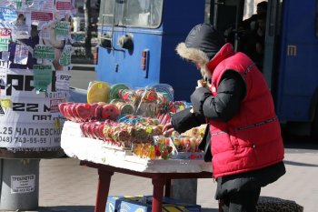 Одесскую Привокзальную площадь превратили в барахолку
