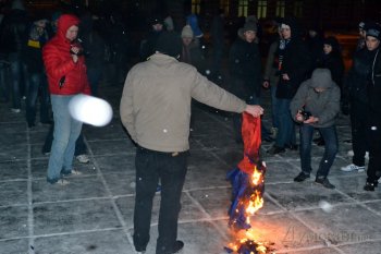 «Свободовцы» вышли на улицы Одессы под флагами батальона СС «Нахтигаль»