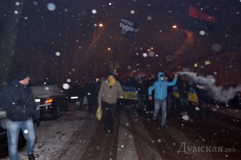 «Свободовцы» вышли на улицы Одессы под флагами батальона СС «Нахтигаль»