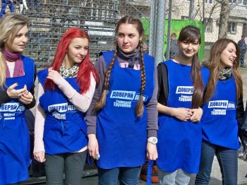 Последний день марта порадовал Одесситов  солнечной погодой, а молодежь  Суворовского района – отличным футболом