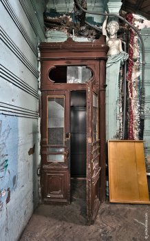 В центре Одессы на глазах у прохожих умирает 100-летний «старец»