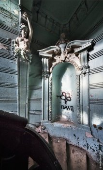 В центре Одессы на глазах у прохожих умирает 100-летний «старец»