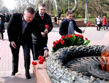 Более 200 тысяч юных одесситов несли Почетную Вахту Памяти на Посту №1