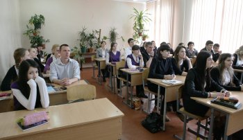 Одесские школьники узнали, кому таможня дает добро (фото)
