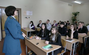 Одесские школьники узнали, кому таможня дает добро (фото)