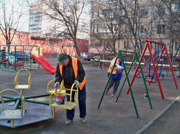 Одесситы активно очищают город от мусора