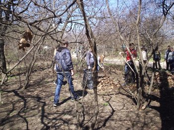 Одесситы активно очищают город от мусора