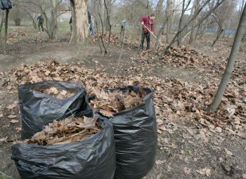 Накануне Благовещения одесситы убирают город