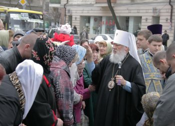 Главное богослужение в праздник Благовещенья прошло в Одесском кафедральном Свято-Успенском соборе (фото)