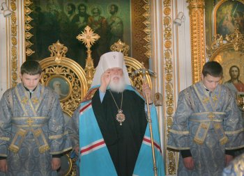 Главное богослужение в праздник Благовещенья прошло в Одесском кафедральном Свято-Успенском соборе (фото)