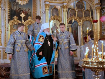 Главное богослужение в праздник Благовещенья прошло в Одесском кафедральном Свято-Успенском соборе (фото)