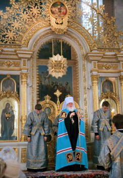 Главное богослужение в праздник Благовещенья прошло в Одесском кафедральном Свято-Успенском соборе (фото)