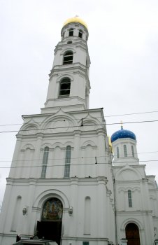Главное богослужение в праздник Благовещенья прошло в Одесском кафедральном Свято-Успенском соборе (фото)